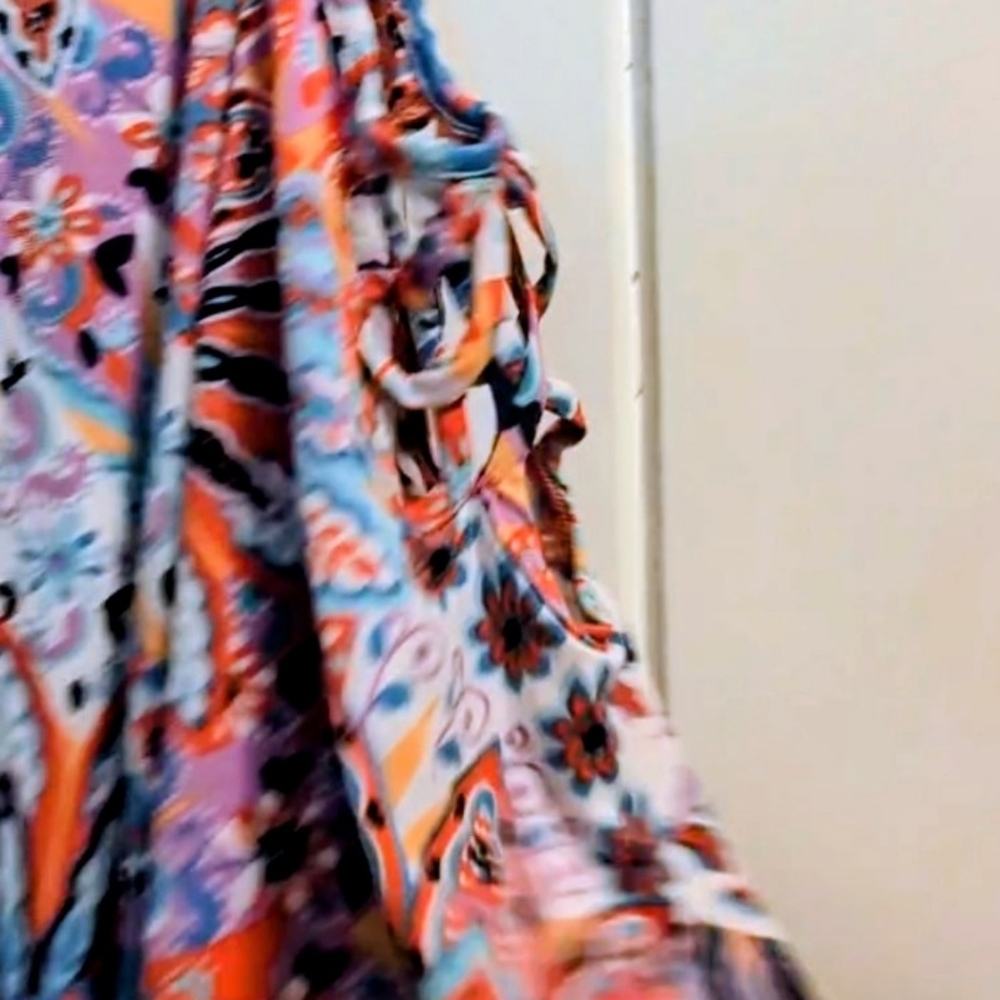Ivy Road 2X Floral NWOT Multicolor Women's Dress Cold Shoulder w/ Bell Sleeves - Picture 8 of 9